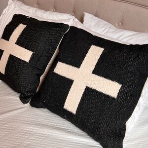 Creative Co-Op Swiss Cross Cotton Wool Throw Pillow, black and Cream